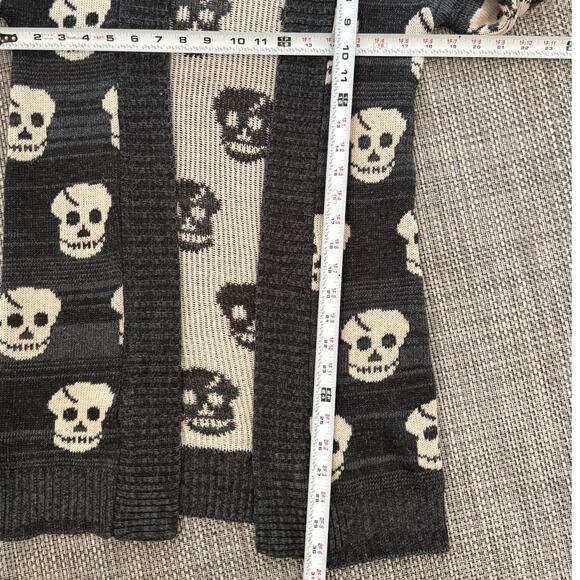 Skull Intarsia Cotton Open Front Cardigan Sweater Gray Beige S Goth Whimsigoth - Picture 4 of 4